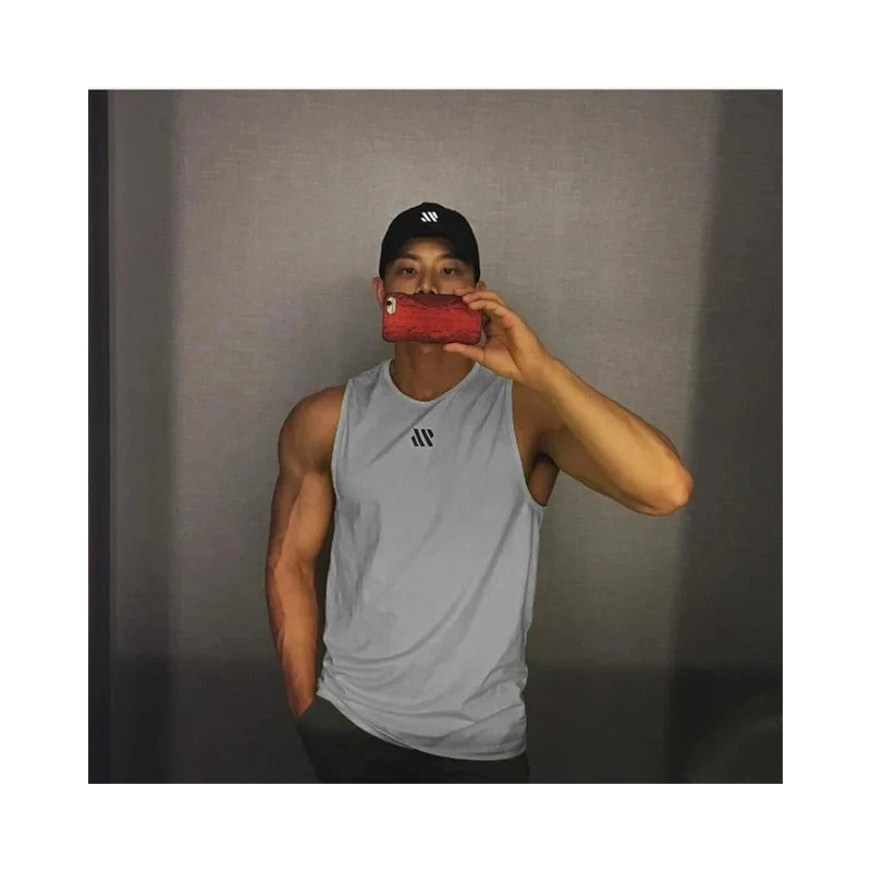 2024 Mens fitness gyms Tank top men Fitness sleeveless shirt Male mesh breathable Sports vest Undershirt Gyms Running vest men