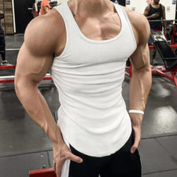 Men's Sport Slim Vest Summer Breathable Sleeveless Round Neck Gym Exercise Running Tank Top Male Sport Fitness Tees Undershirt